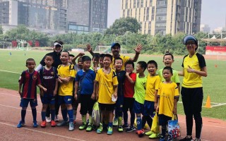 西宁有少儿足球学校吗，西宁有少儿足球学校吗初中