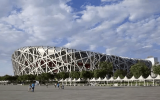 国内足球场建造很贵吗，国内足球场建造很贵吗知乎