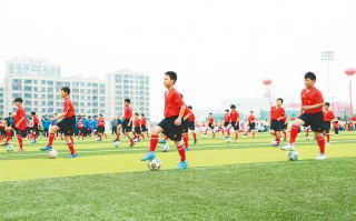中国校园足球哪年开始，中国校园足球
